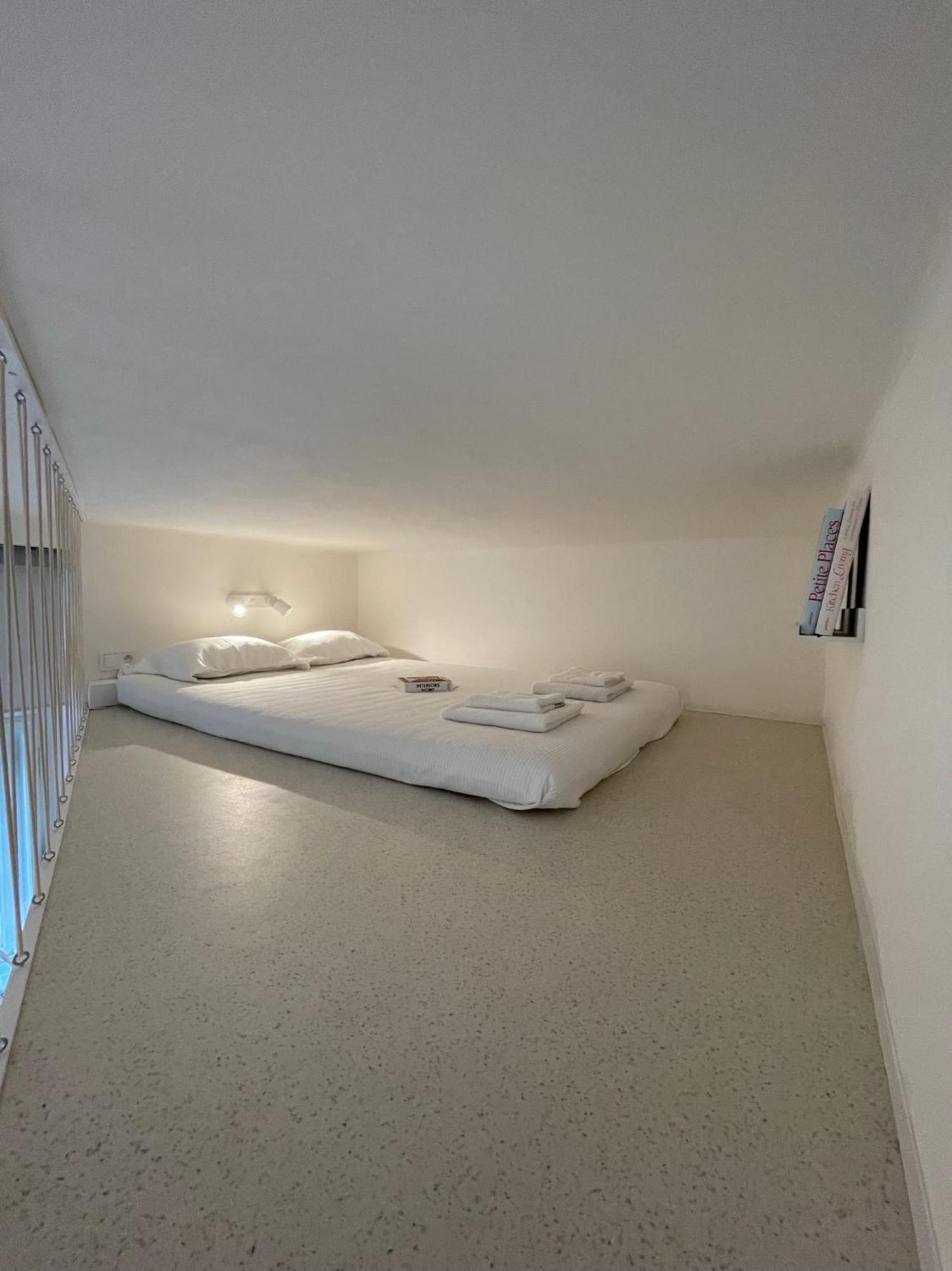Urban Retreat I Modern Boho In Lovely Letna District - 10 Minutes From Old Town Apartmán *